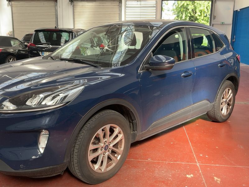 Ford Kuga 2.0 TDCi EcoBlue Mild-Hybrid Titanium — zdjęcie 2