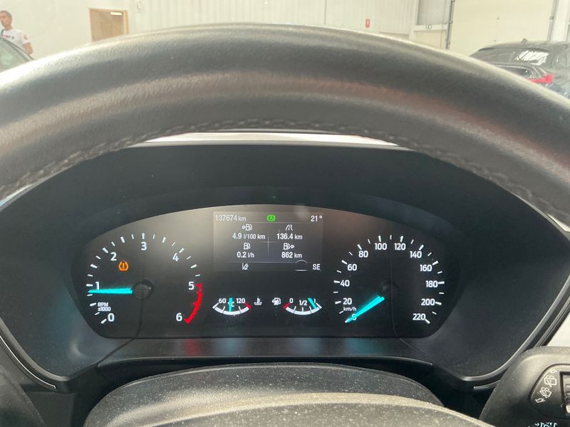 Ford Kuga 2.0 TDCi EcoBlue Mild-Hybrid Titanium — zdjęcie 13