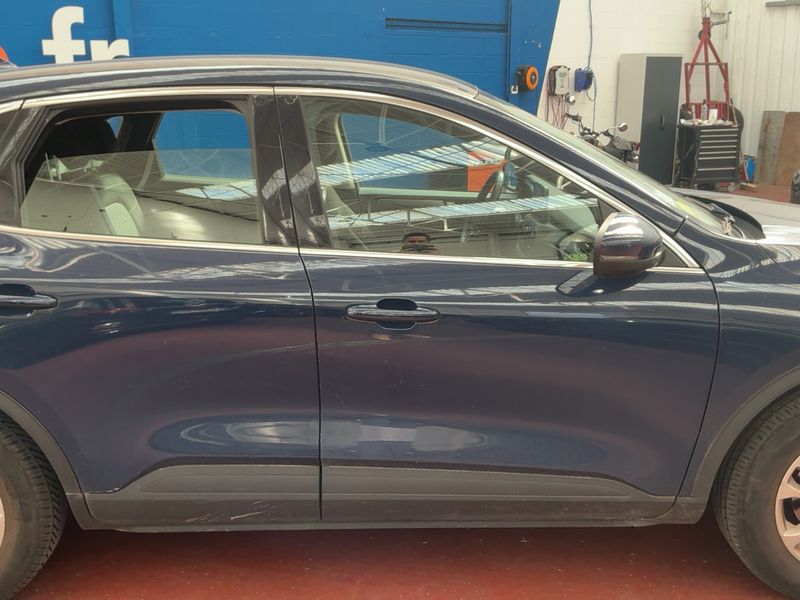 Ford Kuga 2.0 TDCi EcoBlue Mild-Hybrid Titanium — zdjęcie 7