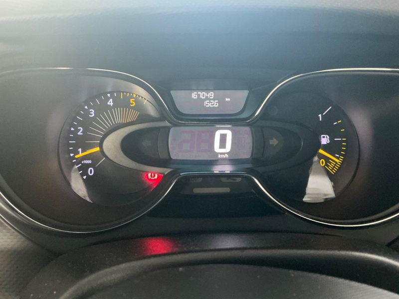 Renault Captur 1.5 dCi Energy Helly Hansen — zdjęcie 13