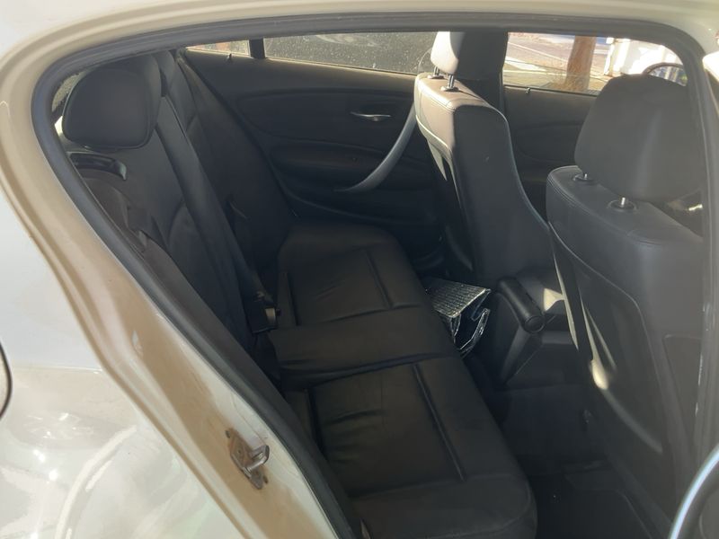 BMW 1er 120d 2009 – снимка 19