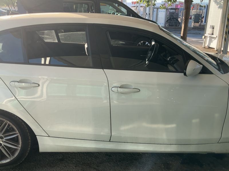 BMW 1er 120d 2009 – снимка 10