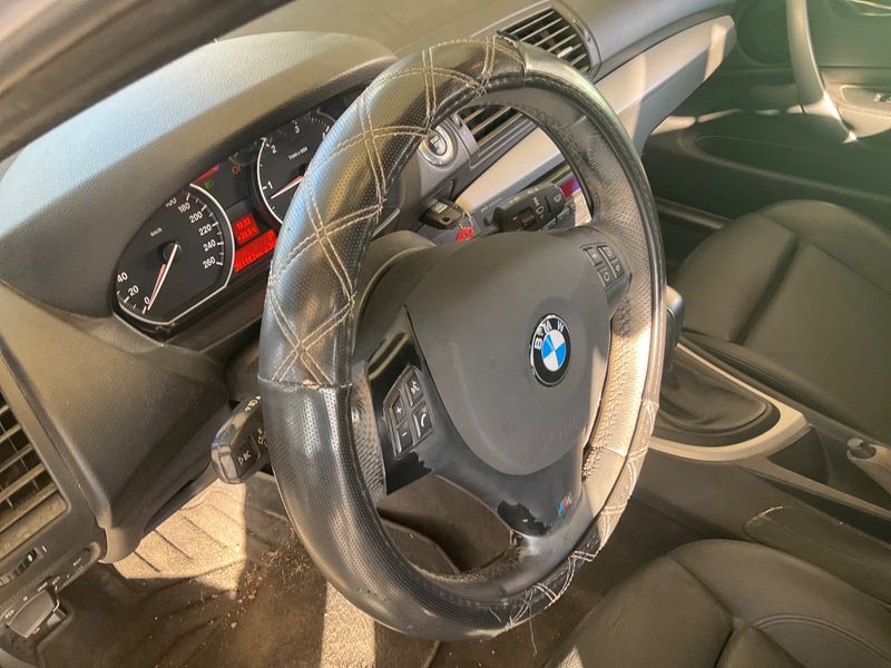 BMW 1er 120d 2009 – снимка 25
