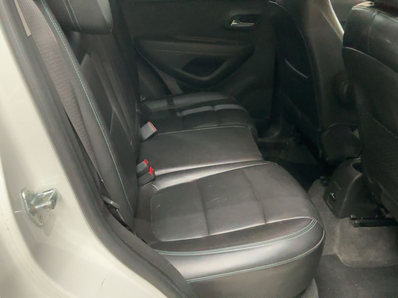 Chevrolet Trax 1.7 Diesel LT — zdjęcie 14