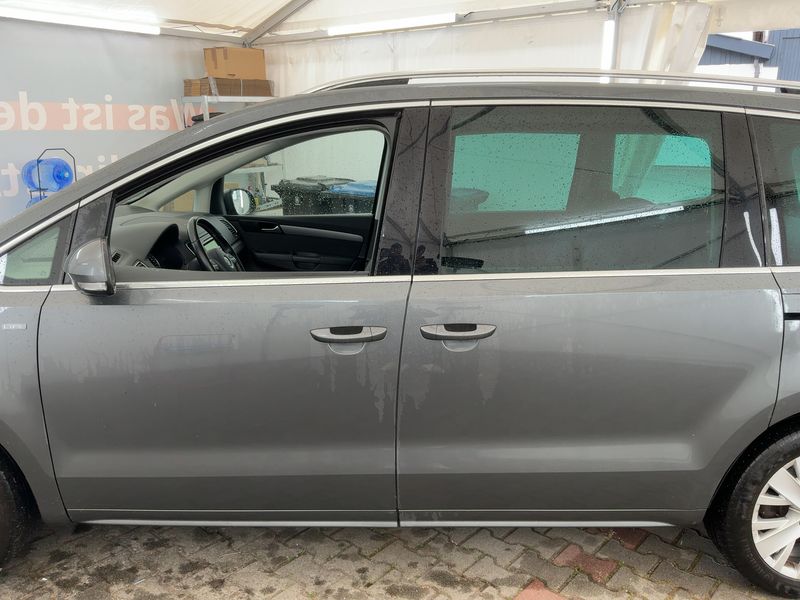Volkswagen Sharan 2.0 TDI Life BlueMotion Tech — zdjęcie 4