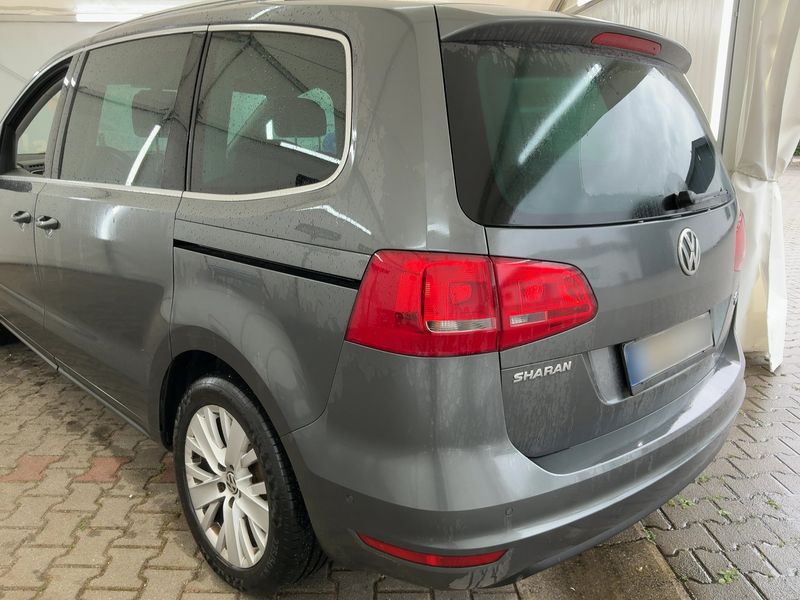 Volkswagen Sharan 2.0 TDI Life BlueMotion Tech — zdjęcie 3