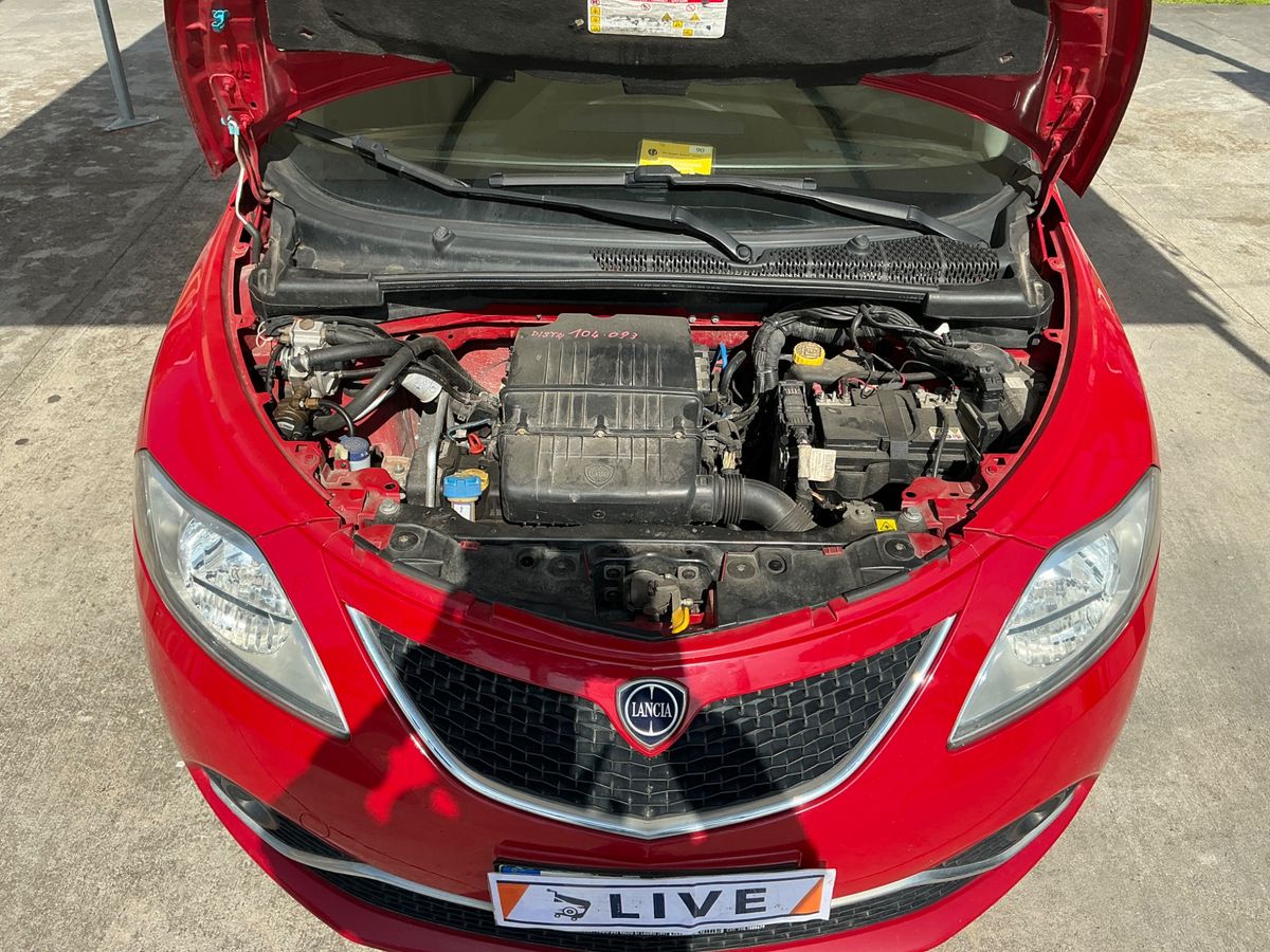 Lancia Ypsilon 2017 — photo 31