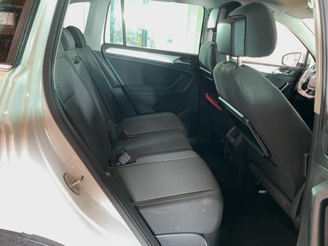 Volkswagen Tiguan 2.0 TDI Comfortline BlueMotion Tech — zdjęcie 14