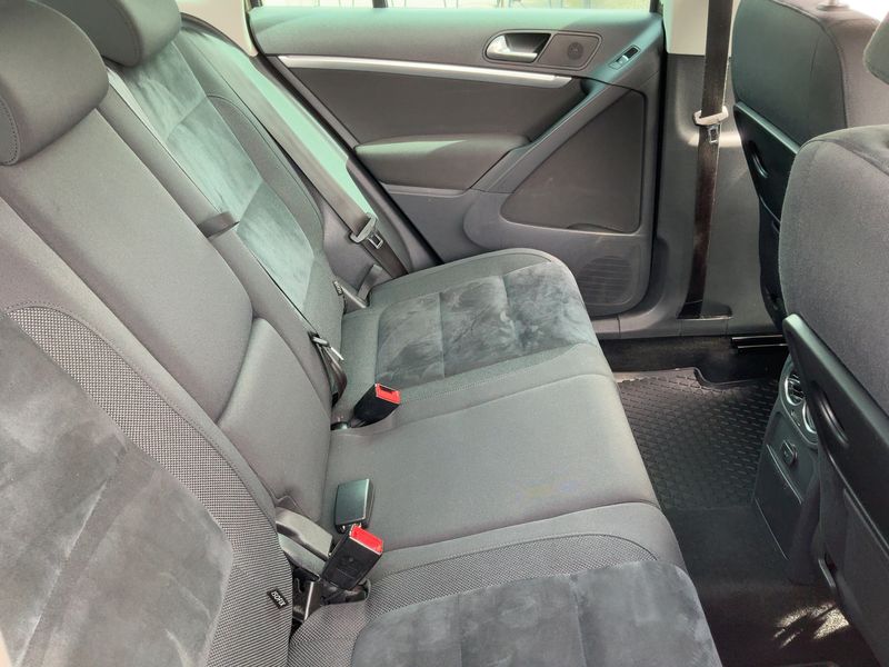 Volkswagen Tiguan 1.4 TSI Sport & Style 4Motion — zdjęcie 14