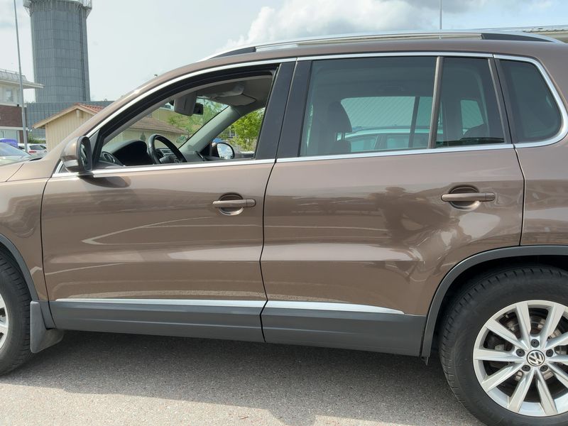 Volkswagen Tiguan 1.4 TSI Sport & Style 4Motion — zdjęcie 4