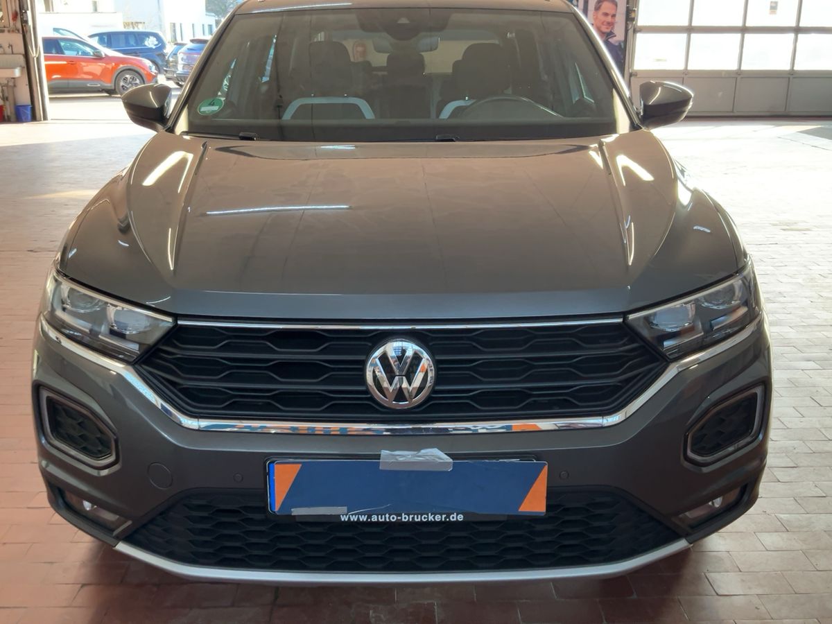 Volkswagen T-Roc 2019 — photo 15