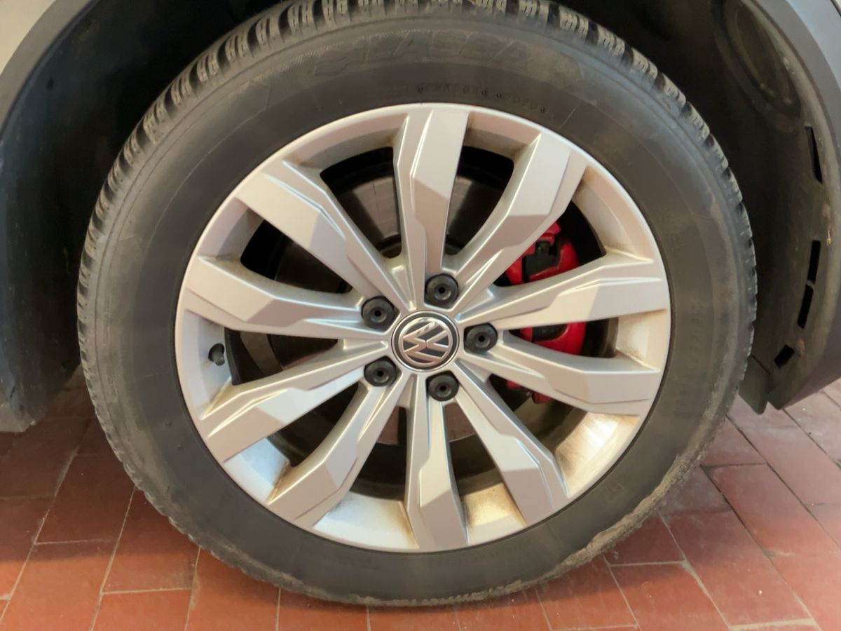 Volkswagen T-Roc 2019 — photo 12