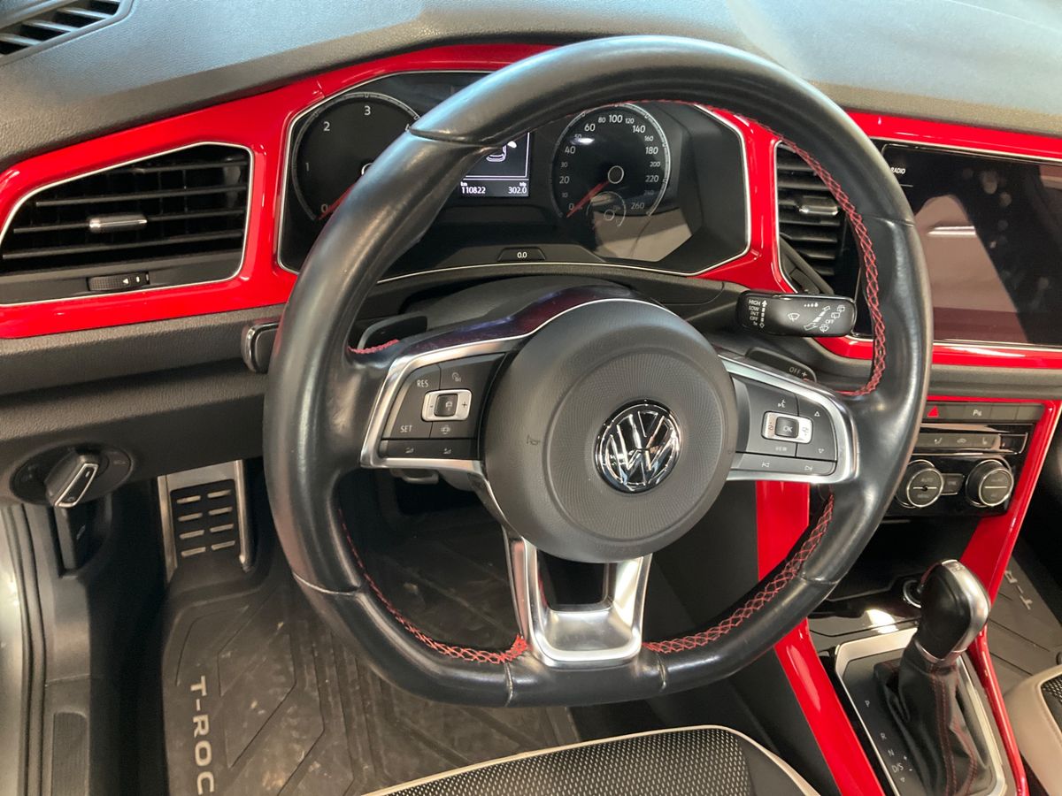 Volkswagen T-Roc 2019 — photo 32