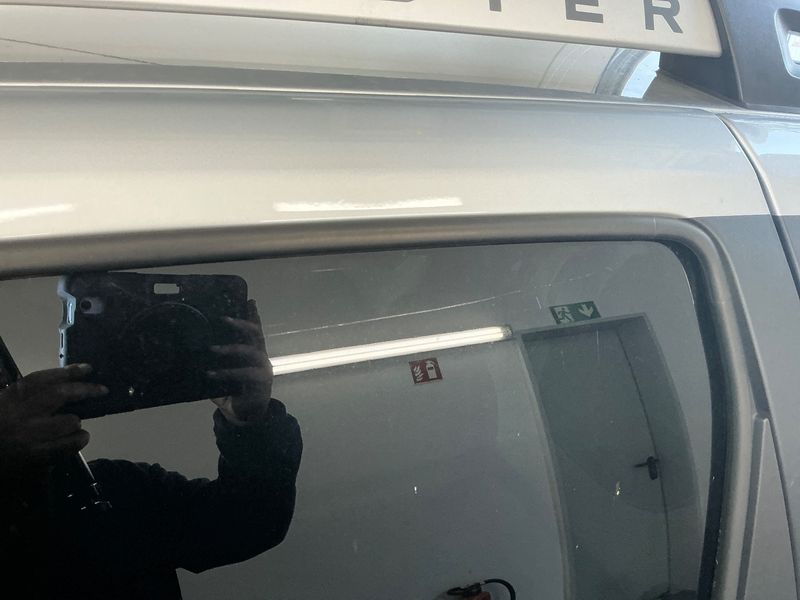 Dacia Duster 1.2 TCe Black Shadow 4x2 2018 – снимка 28