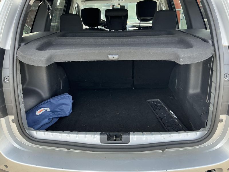Dacia Duster 1.2 TCe Black Shadow 4x2 2018 – снимка 15