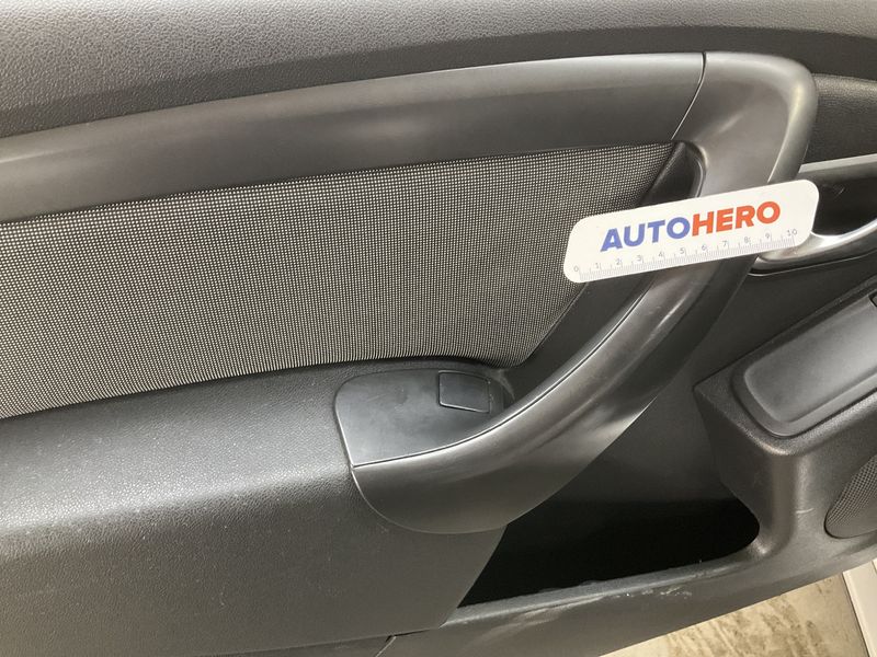 Dacia Duster 1.2 TCe Black Shadow 4x2 2018 – снимка 52