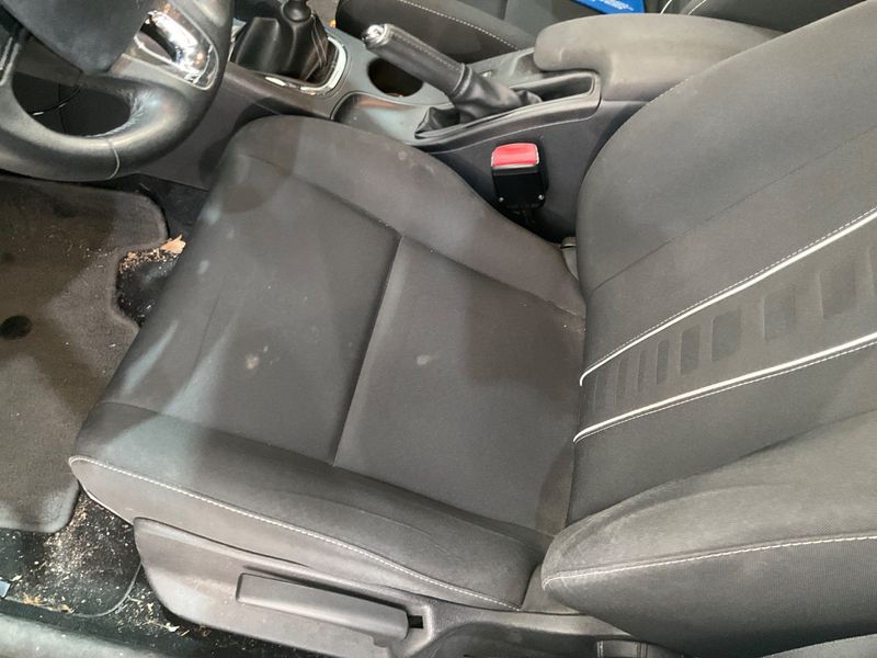 Renault Megane 1.5 dCi GT-Style 2014 – снимка 29
