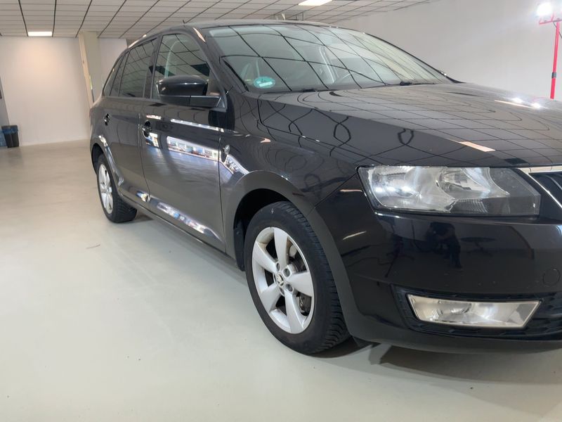 Skoda Rapid Spaceback 1.4 TSI Drive 2014 – снимка 12