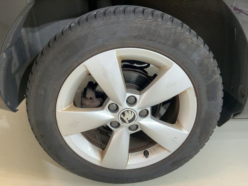 Skoda Rapid Spaceback 1.4 TSI Drive 2014 – снимка 9