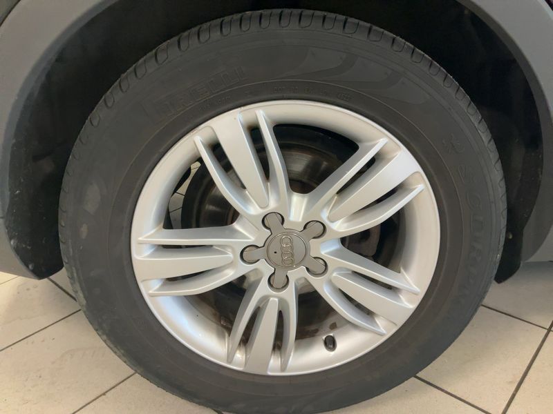 Audi Q3 2.0 TDI quattro 2013 – снимка 9