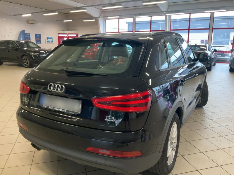 Audi Q3 2.0 TDI quattro 2013 – снимка 8