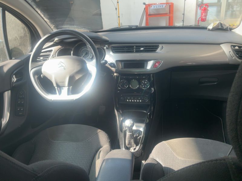 Citroen C3 1.4 Exclusive — zdjęcie 12