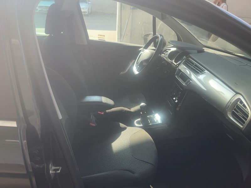 Citroen C3 1.4 Exclusive — zdjęcie 11