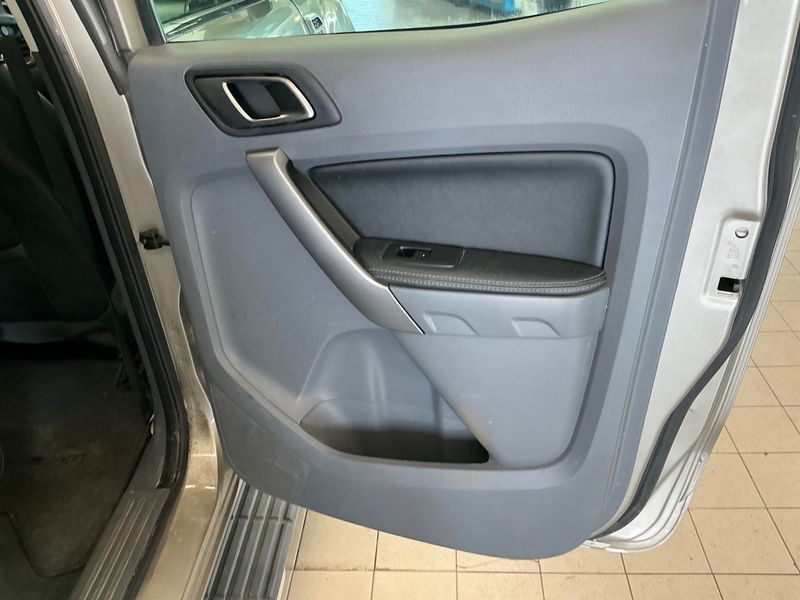 Ford Ranger 3.2 TDCi Doppelkabine Limited 4x4 2017 – снимка 32