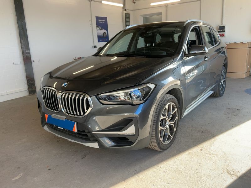 X1 xDrive 25e xLine