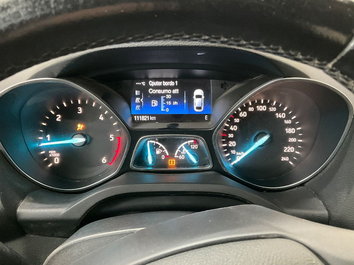 Ford Kuga 1.5 TDCi Executive - Immagine 11