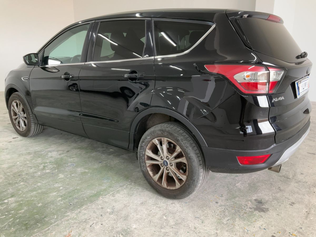 Ford Kuga 1.5 TDCi Executive - Immagine 3