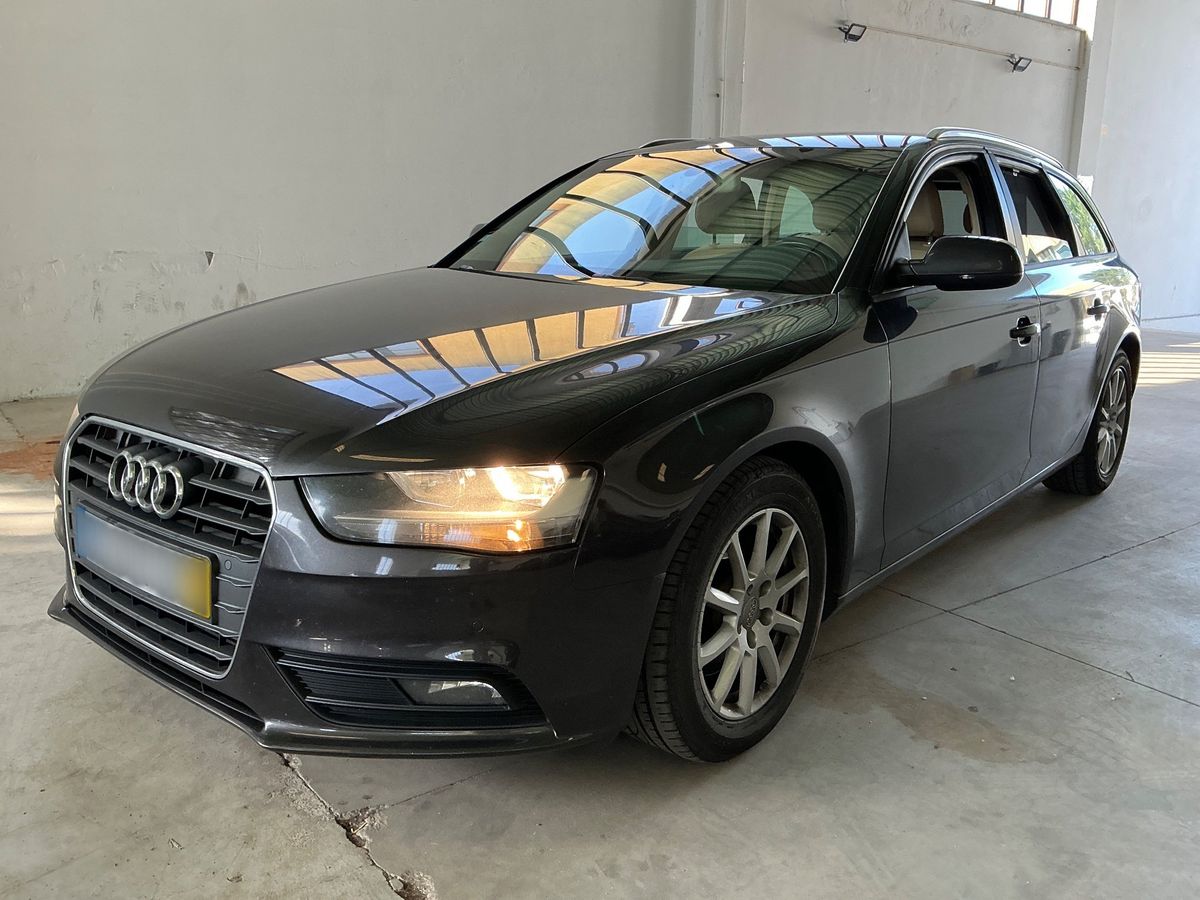 Audi A4 2014