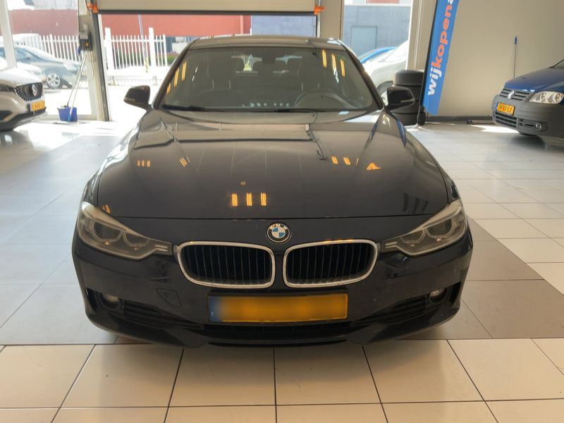 BMW 3er 316i 2014 – снимка 14