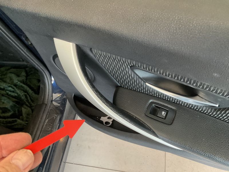 BMW 3er 316i 2014 – снимка 24