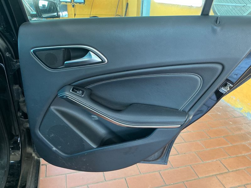 Mercedes-Benz A-Klasse A 200 CDI Urban 2017 – снимка 27