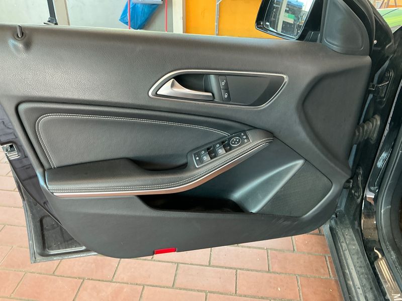 Mercedes-Benz A-Klasse A 200 CDI Urban 2017 – снимка 31