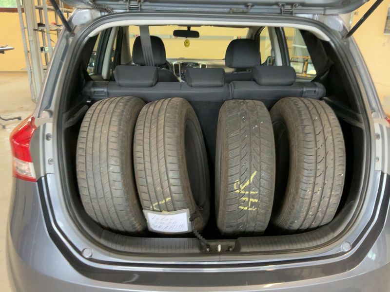 Hyundai ix20 1.4 Classic — zdjęcie 10