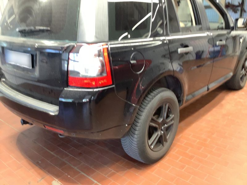 Land Rover Freelander 2.2 Td4 SD4 SE — zdjęcie 6
