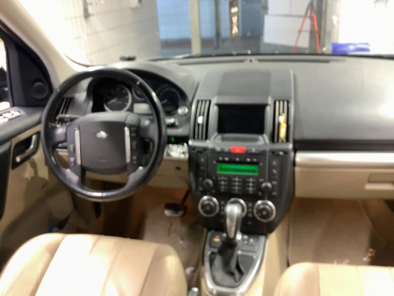 Land Rover Freelander 2.2 Td4 SD4 SE — zdjęcie 12