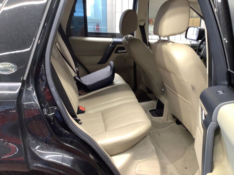 Land Rover Freelander 2.2 Td4 SD4 SE — zdjęcie 14
