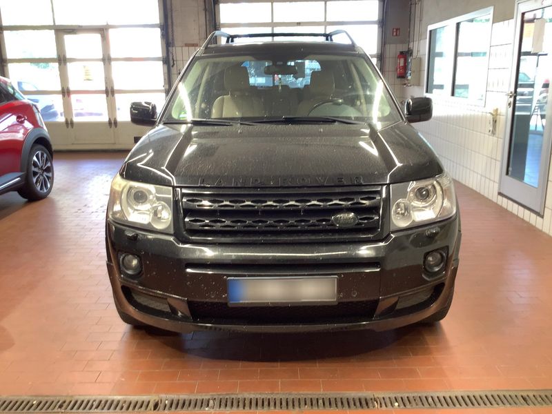 Land Rover Freelander 2.2 Td4 SD4 SE — zdjęcie 9