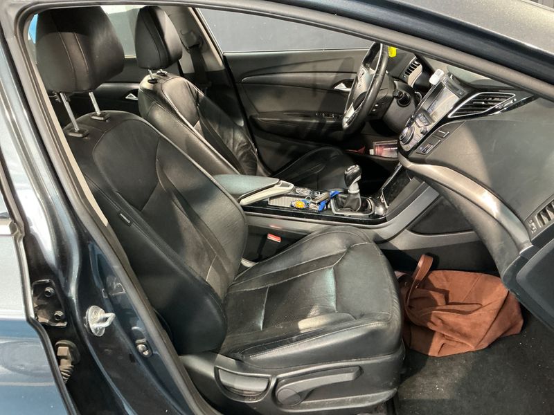 Hyundai i40 1.7 CRDi Style — zdjęcie 3