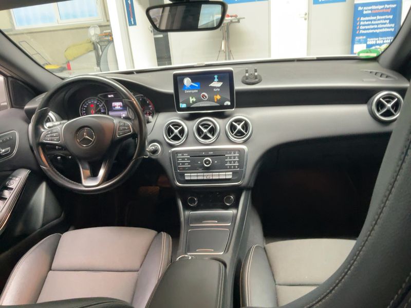 Mercedes-Benz A-Klasse A 200 CDI Style 2015 – снимка 17
