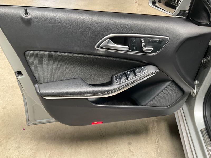 Mercedes-Benz A-Klasse A 200 CDI Style 2015 – снимка 21