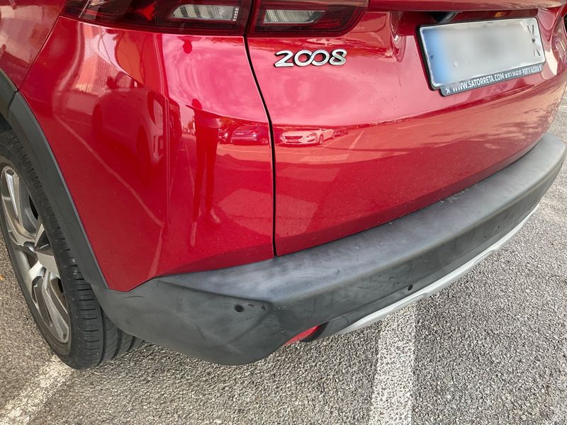 Peugeot 2008 1.6 Blue-HDi Allure 2017 – снимка 33