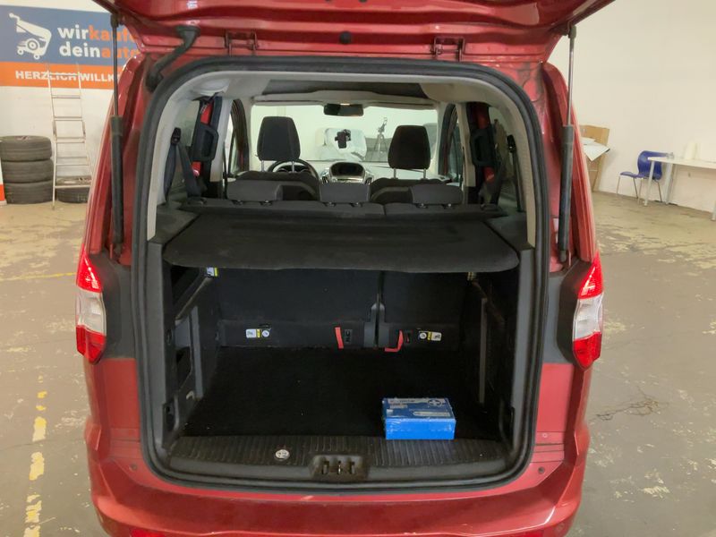 Ford Tourneo 1.0 EcoBoost Titanium — zdjęcie 10
