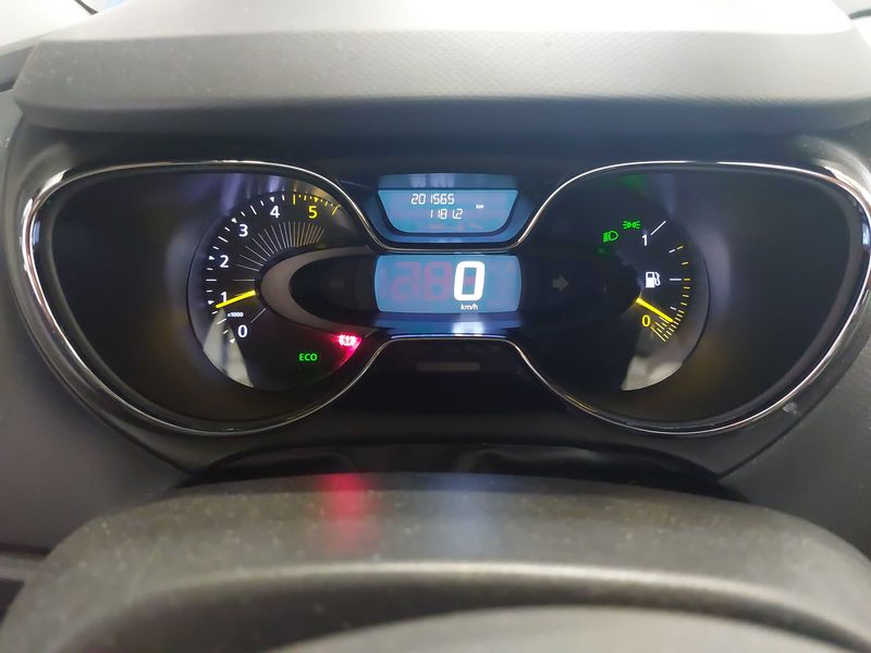 Renault Captur 1.5 dCi Energy Intens — zdjęcie 12