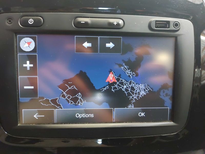 Renault Captur 1.5 dCi Energy Intens — zdjęcie 13