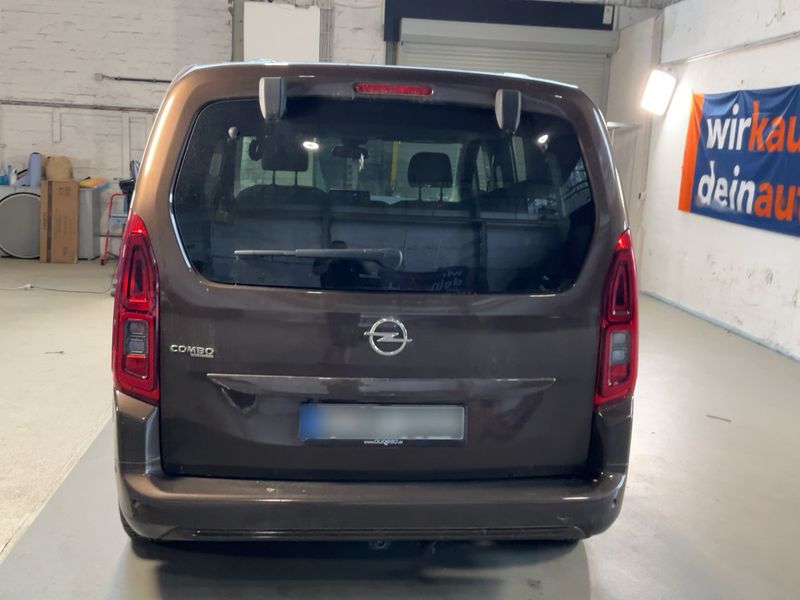 Opel Combo Life 1.2 Turbo Edition — zdjęcie 5