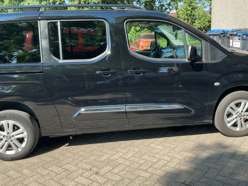Toyota ProAce City Verso 1.2 Turbo L1 Design — zdjęcie 7